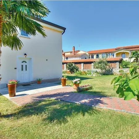 M&e Guest house 3*