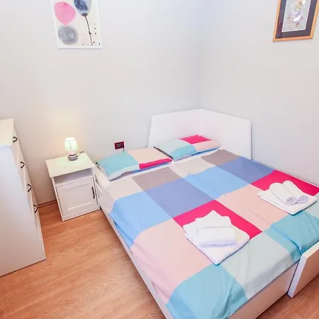 M&e Guest house 3*