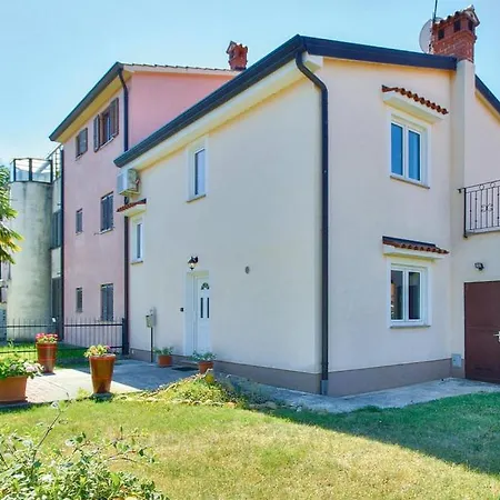 M&e Novigrad Istria
